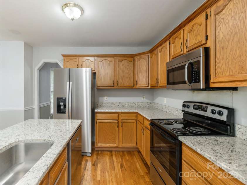 30 Collenwood Road, Arden, NC 28704.  MLS# CAR4273444, YatesRealty ID 23112. 