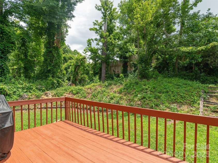 30 Collenwood Road, Arden, NC 28704.  MLS# CAR4273444, YatesRealty ID 23112. 