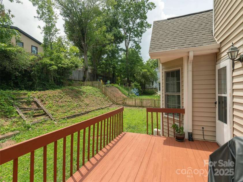 30 Collenwood Road, Arden, NC 28704.  MLS# CAR4273444, YatesRealty ID 23112. 