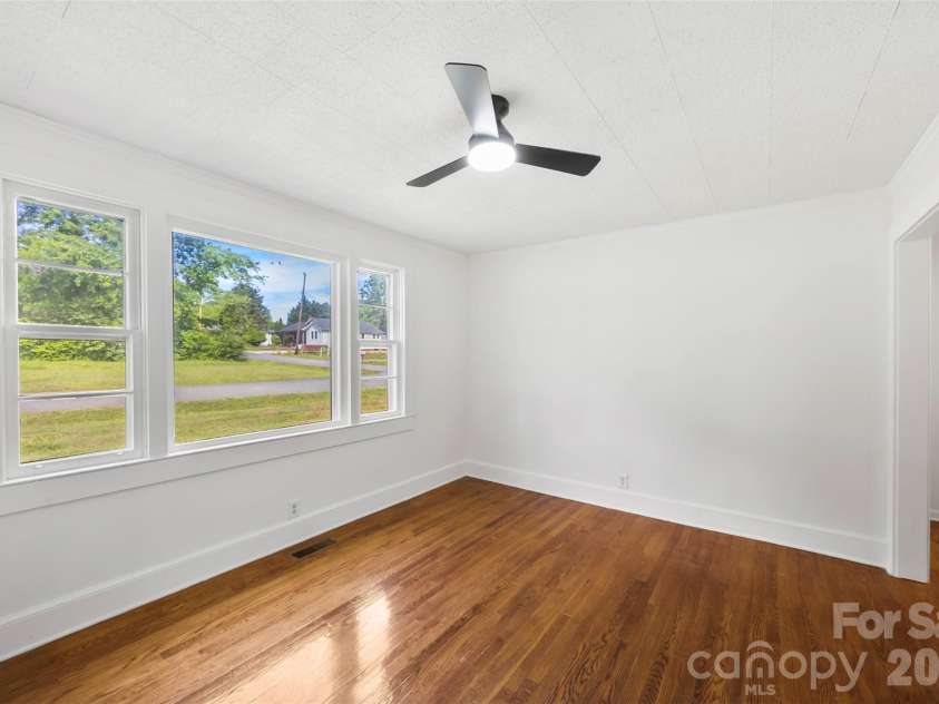 301 Gittens Street, Lowell, NC 28098.  MLS# CAR4381239, YatesRealty ID 23112. 