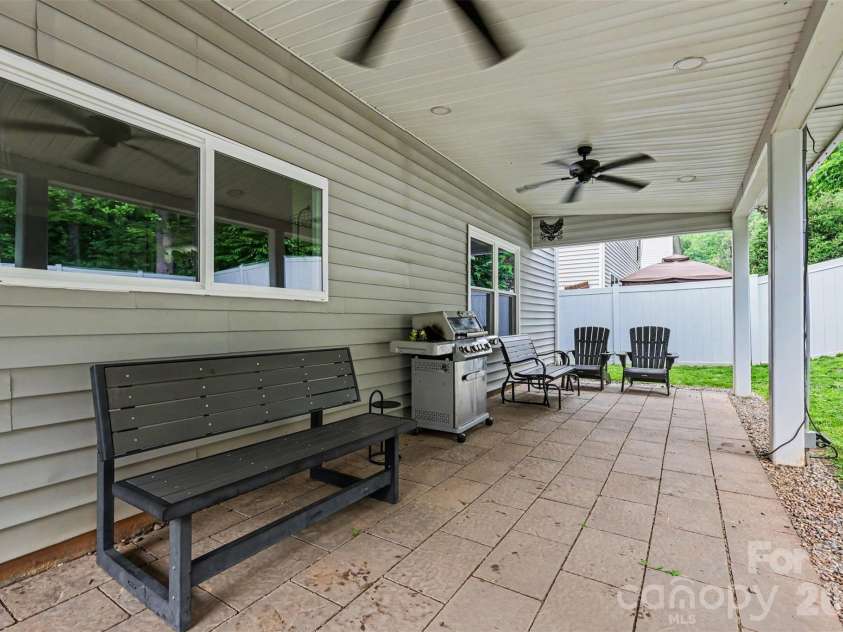 2301 Reid Pointe Avenue, Fort Mill, SC 29707.  MLS# CAR4380074, YatesRealty ID 23113. 