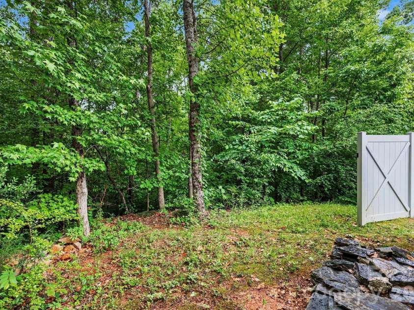 2301 Reid Pointe Avenue, Fort Mill, SC 29707.  MLS# CAR4380074, YatesRealty ID 23113. 