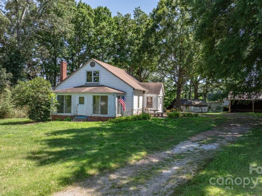 5560 Springs Road, Conover, NC 28613.  MLS# CAR4273877, YatesRealty ID 23113. 