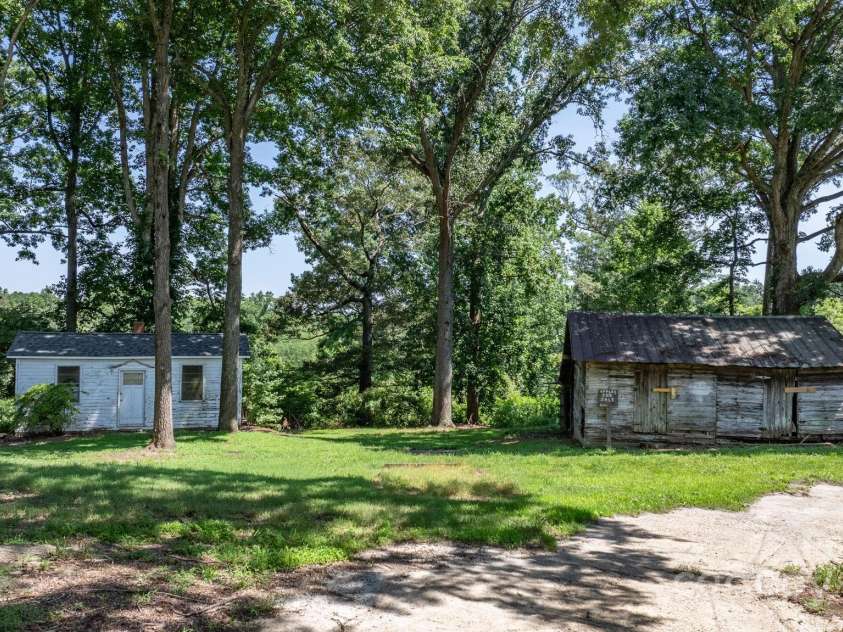 5560 Springs Road, Conover, NC 28613.  MLS# CAR4273877, YatesRealty ID 23113. 