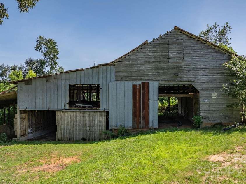 5560 Springs Road, Conover, NC 28613.  MLS# CAR4273877, YatesRealty ID 23113. 