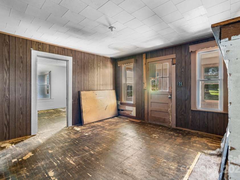 5560 Springs Road, Conover, NC 28613.  MLS# CAR4273877, YatesRealty ID 23113. 