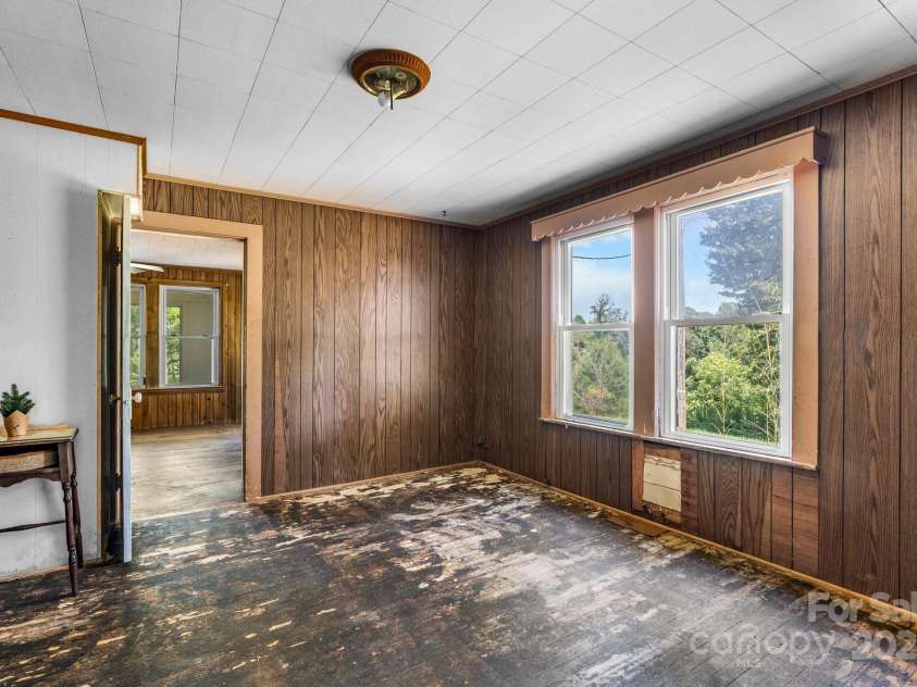 5560 Springs Road, Conover, NC 28613.  MLS# CAR4273877, YatesRealty ID 23113. 