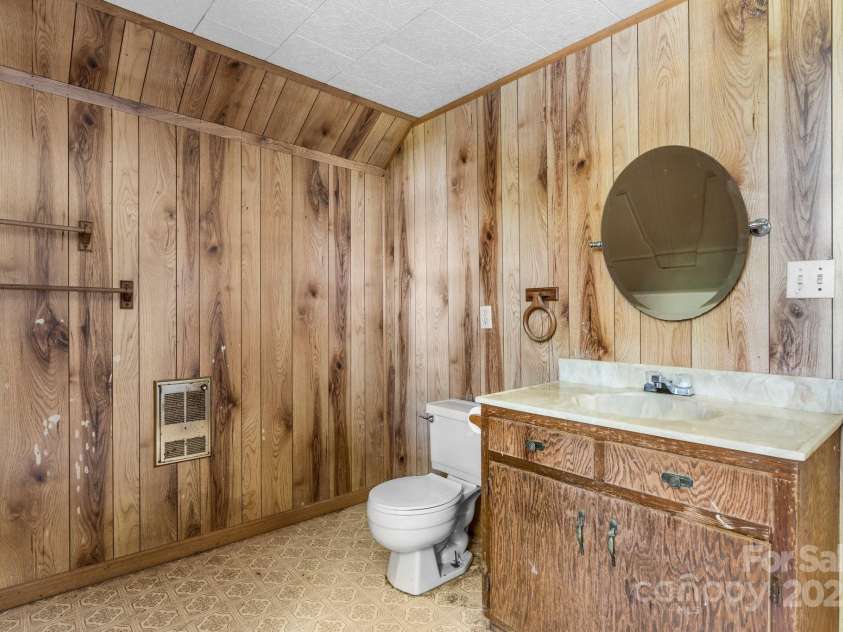 5560 Springs Road, Conover, NC 28613.  MLS# CAR4273877, YatesRealty ID 23113. 