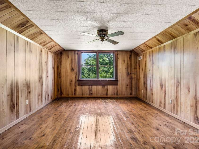 5560 Springs Road, Conover, NC 28613.  MLS# CAR4273877, YatesRealty ID 23113. 