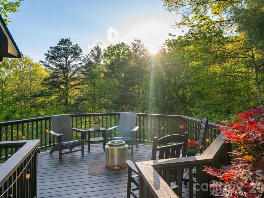 2159 North Fork Right Fork Road, Black Mountain, NC 28711.  MLS# CAR4379867, YatesRealty ID 23114. 