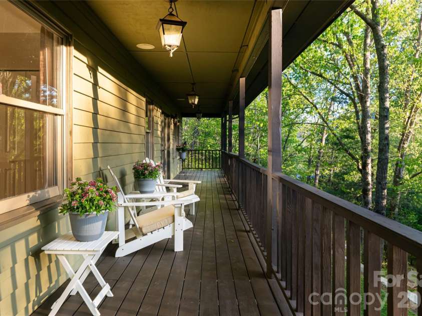 2159 North Fork Right Fork Road, Black Mountain, NC 28711.  MLS# CAR4379867, YatesRealty ID 23114. 