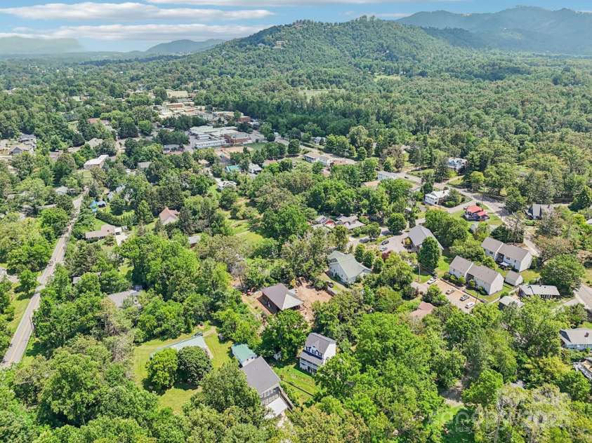 84 West Street, Weaverville, NC 28787.  MLS# CAR4272647, YatesRealty ID 23114. 