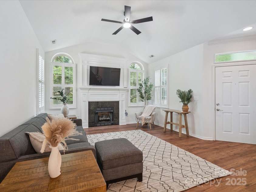 2656 Polo Club Boulevard, Matthews, NC 28105.  MLS# CAR4276276, YatesRealty ID 23115. 