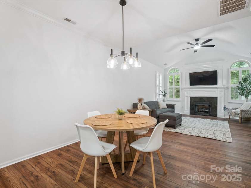 2656 Polo Club Boulevard, Matthews, NC 28105.  MLS# CAR4276276, YatesRealty ID 23115. 