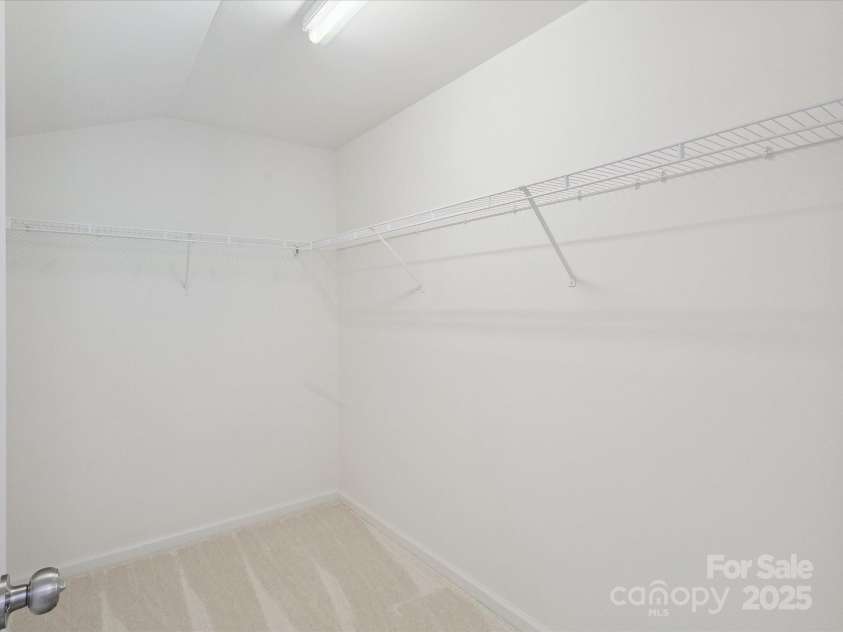 2656 Polo Club Boulevard, Matthews, NC 28105.  MLS# CAR4276276, YatesRealty ID 23115. 