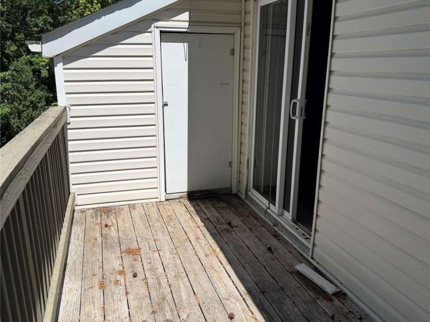 9123 Spyglass Place, Charlotte, NC 28214.  MLS# CAR4382402, YatesRealty ID 23115. Private deck