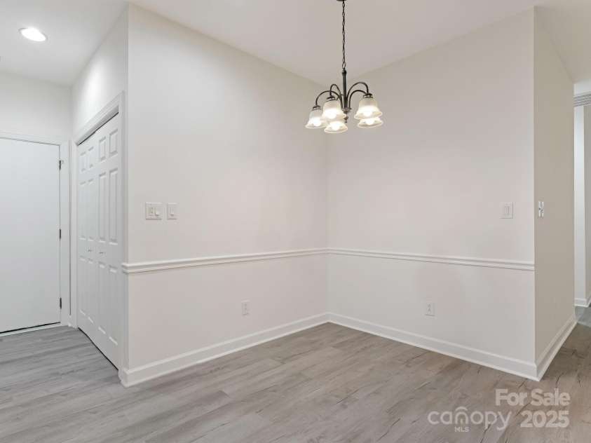 8465 Olde Troon Drive, Charlotte, NC 28277.  MLS# CAR4274147, YatesRealty ID 23116. 