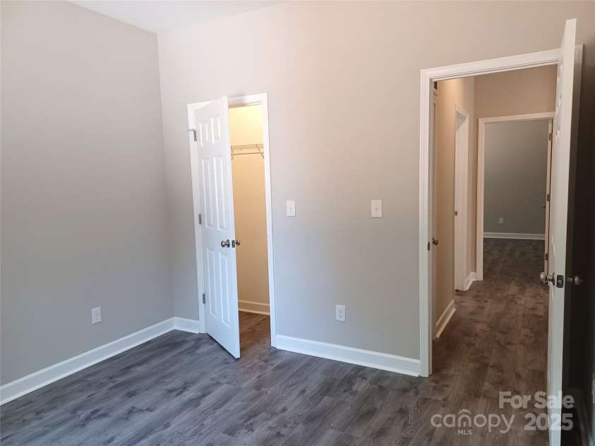 372 Lippard Farm Road, Statesville, NC 28625.  MLS# CAR4275109, YatesRealty ID 23117. BR 2