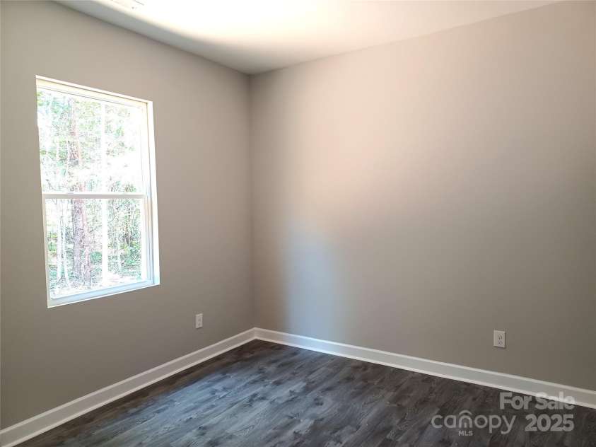 372 Lippard Farm Road, Statesville, NC 28625.  MLS# CAR4275109, YatesRealty ID 23117. BR 3