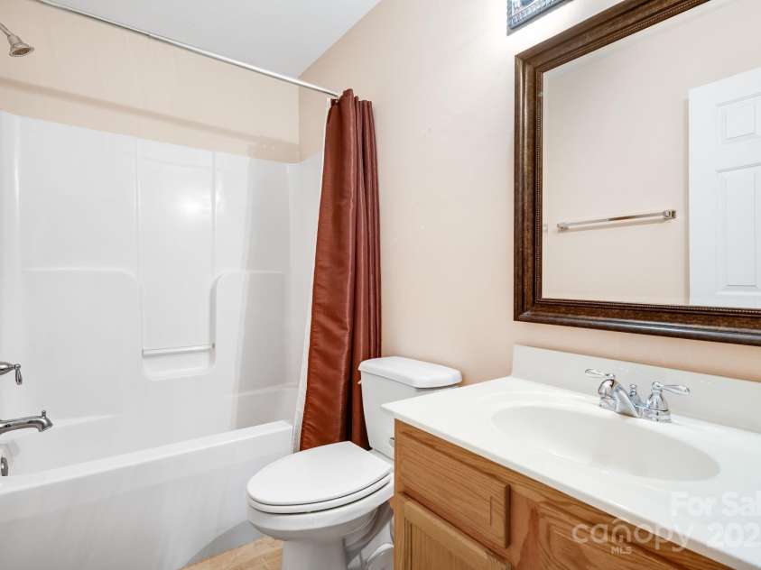 18 Sunberry Drive, Alexander, NC 28701.  MLS# CAR4266048, YatesRealty ID 23118. 