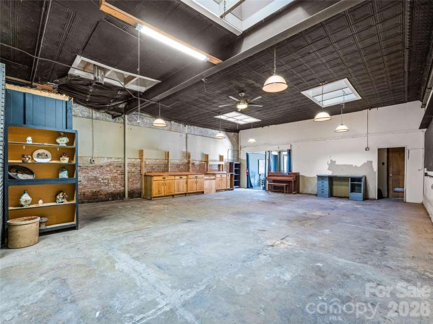 204 Sutton Avenue, Black Mountain, NC 28711.  MLS# CAR4331519, YatesRealty ID 2312. 