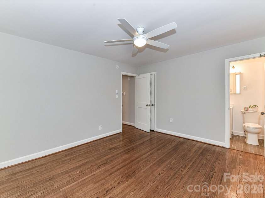 2401 Wensley Drive, Charlotte, NC 28210.  MLS# CAR4350843, YatesRealty ID 2312. 