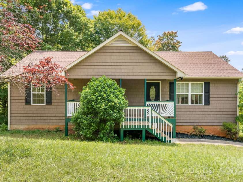 18 & 28 Sunberry Drive, Alexander, NC 28701.  MLS# CAR4266068, YatesRealty ID 23120. 