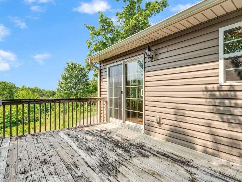 18 & 28 Sunberry Drive, Alexander, NC 28701.  MLS# CAR4266068, YatesRealty ID 23120. 