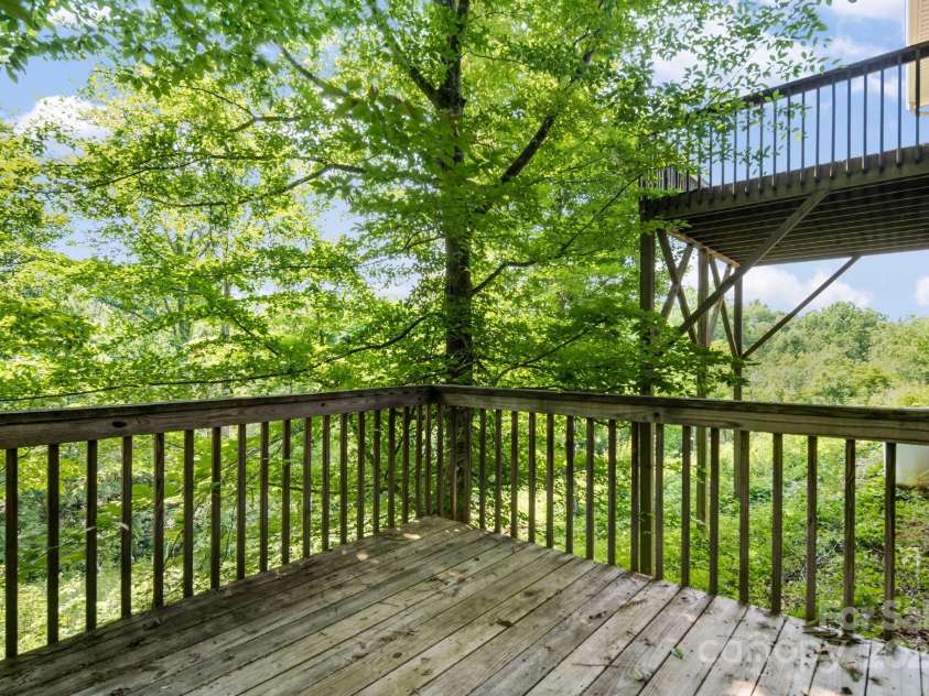 18 & 28 Sunberry Drive, Alexander, NC 28701.  MLS# CAR4266068, YatesRealty ID 23120. 