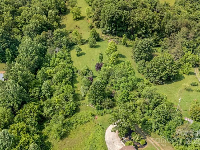 18 & 28 Sunberry Drive, Alexander, NC 28701.  MLS# CAR4266068, YatesRealty ID 23120. 