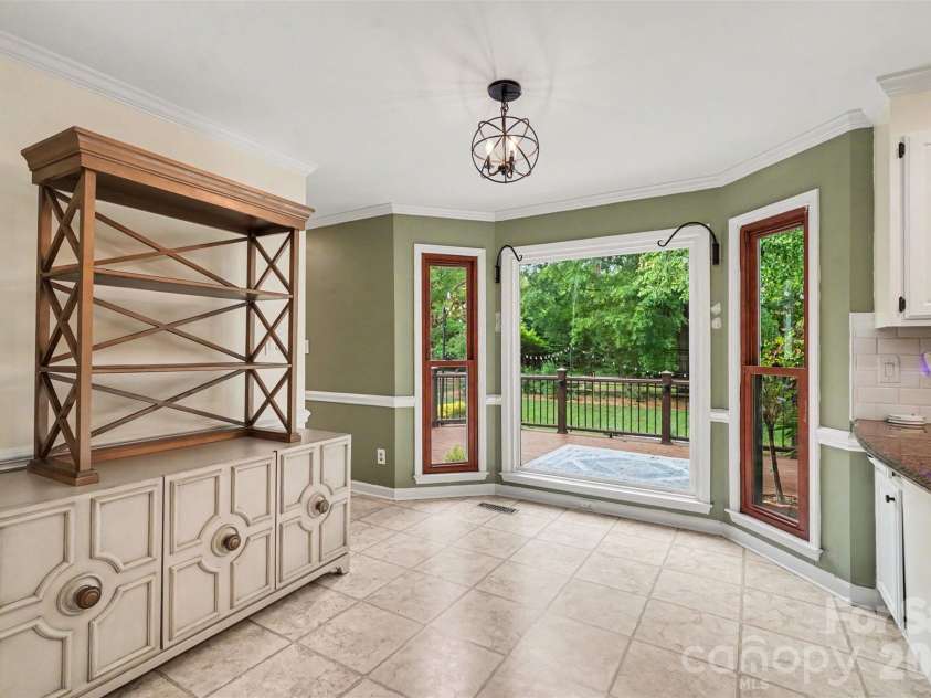 7928 Covey Chase Drive, Charlotte, NC 28210.  MLS# CAR4371699, YatesRealty ID 23122. 