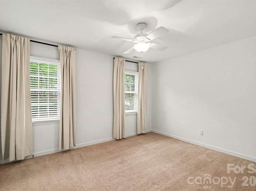 7928 Covey Chase Drive, Charlotte, NC 28210.  MLS# CAR4371699, YatesRealty ID 23122. 