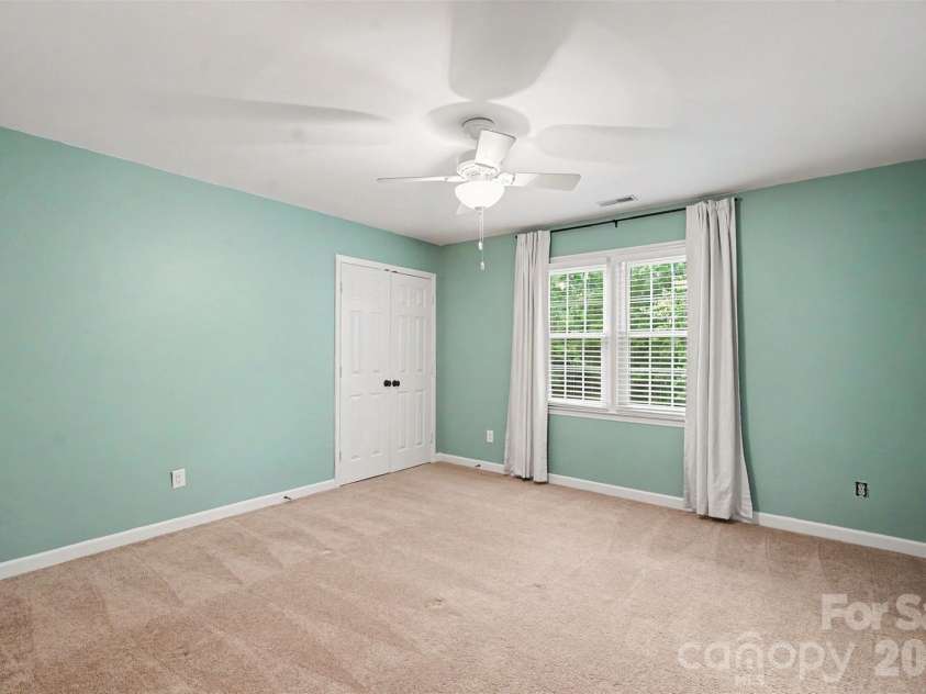 7928 Covey Chase Drive, Charlotte, NC 28210.  MLS# CAR4371699, YatesRealty ID 23122. 