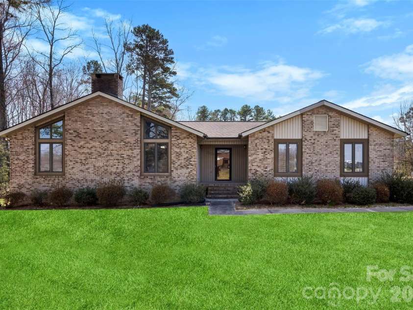 2010 Sprucewood Street, Albemarle, NC 28001.  MLS# CAR4354173, YatesRealty ID 23123. 