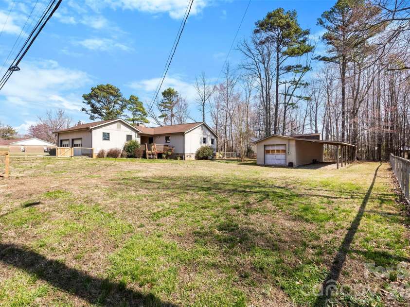 2010 Sprucewood Street, Albemarle, NC 28001.  MLS# CAR4354173, YatesRealty ID 23123. 