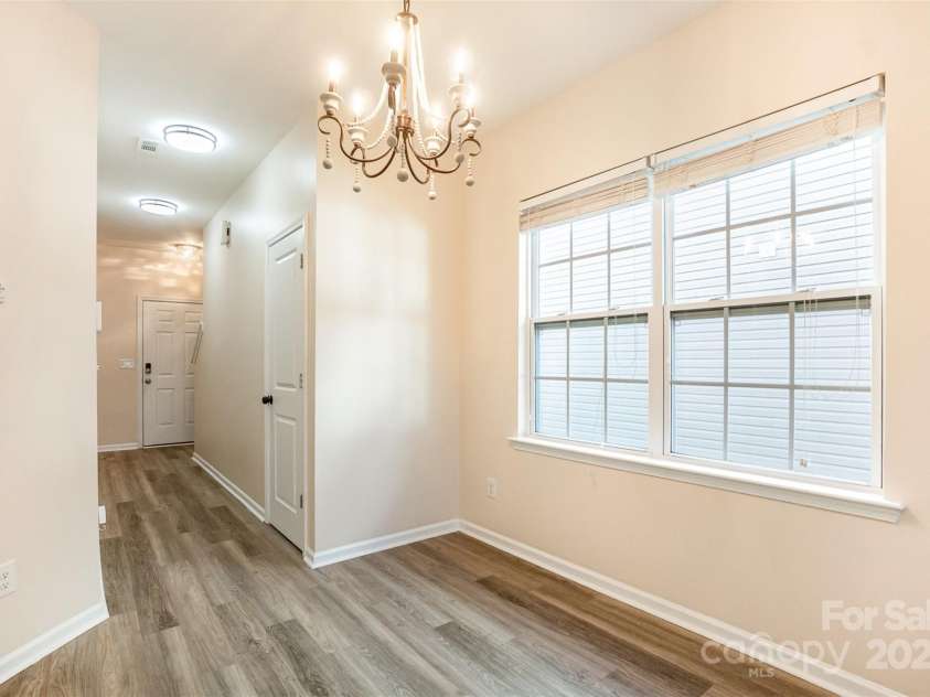 9036 Bradstreet Commons Way, Charlotte, NC 28215.  MLS# CAR4200197, YatesRealty ID 23125. 