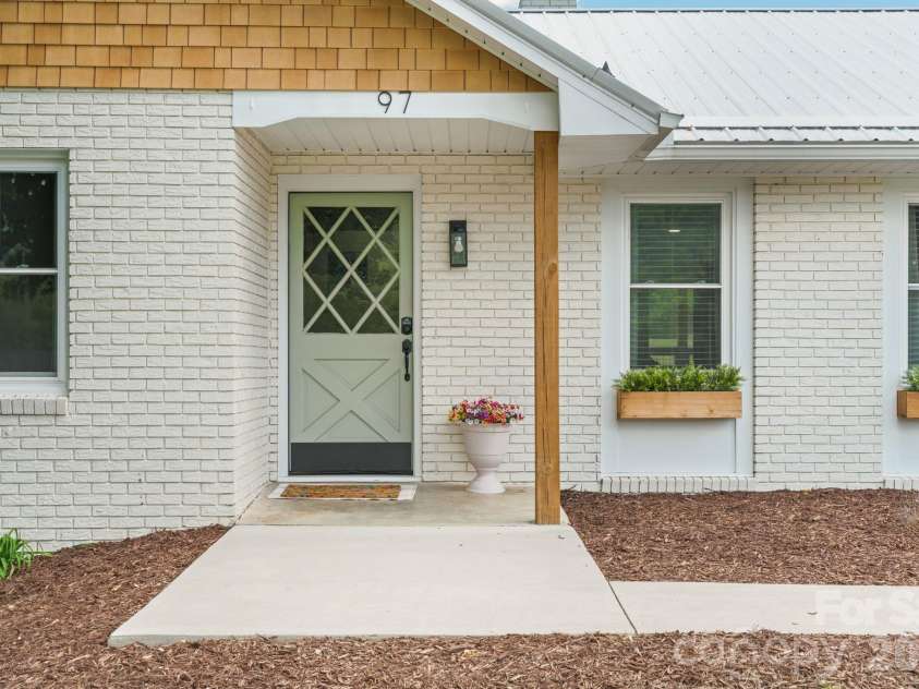 97 Paul Holland Road, Canton, NC 28716.  MLS# CAR4382350, YatesRealty ID 23126. 