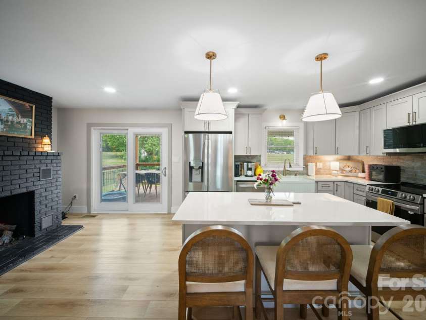 97 Paul Holland Road, Canton, NC 28716.  MLS# CAR4382350, YatesRealty ID 23126. 