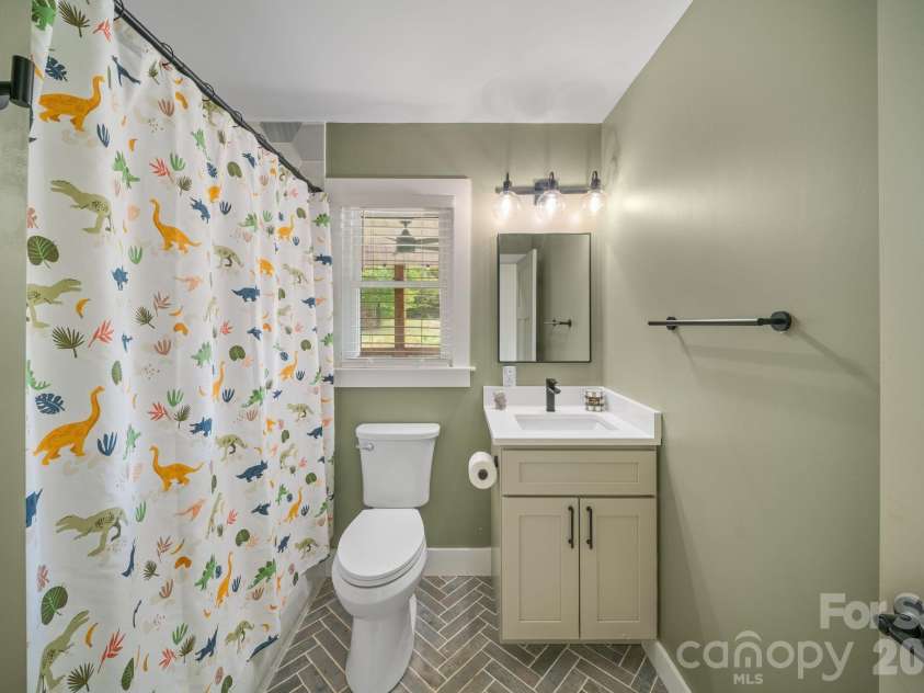 97 Paul Holland Road, Canton, NC 28716.  MLS# CAR4382350, YatesRealty ID 23126. 