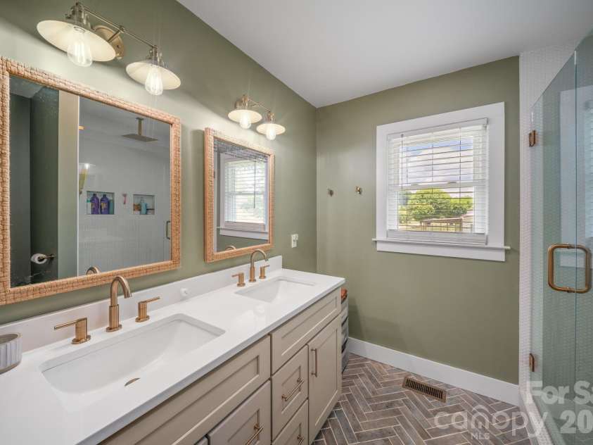 97 Paul Holland Road, Canton, NC 28716.  MLS# CAR4382350, YatesRealty ID 23126. 