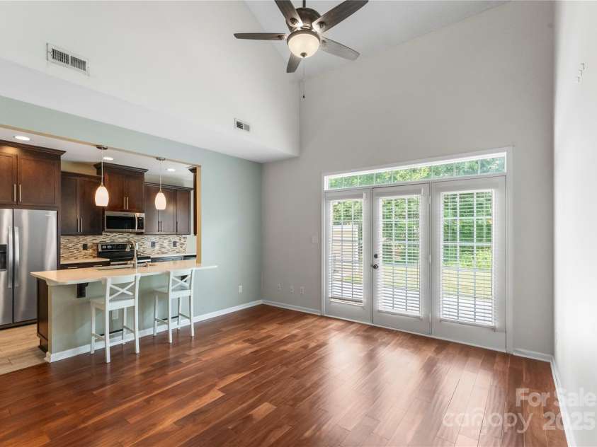 1326 Anthem Court, Charlotte, NC 28205.  MLS# CAR4274745, YatesRealty ID 23127. 