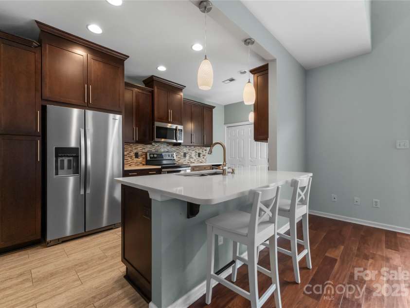 1326 Anthem Court, Charlotte, NC 28205.  MLS# CAR4274745, YatesRealty ID 23127. 