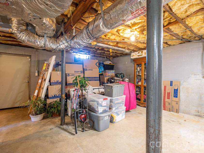 636 Poplar Drive, Shelby, NC 28152.  MLS# CAR4382256, YatesRealty ID 23127. 