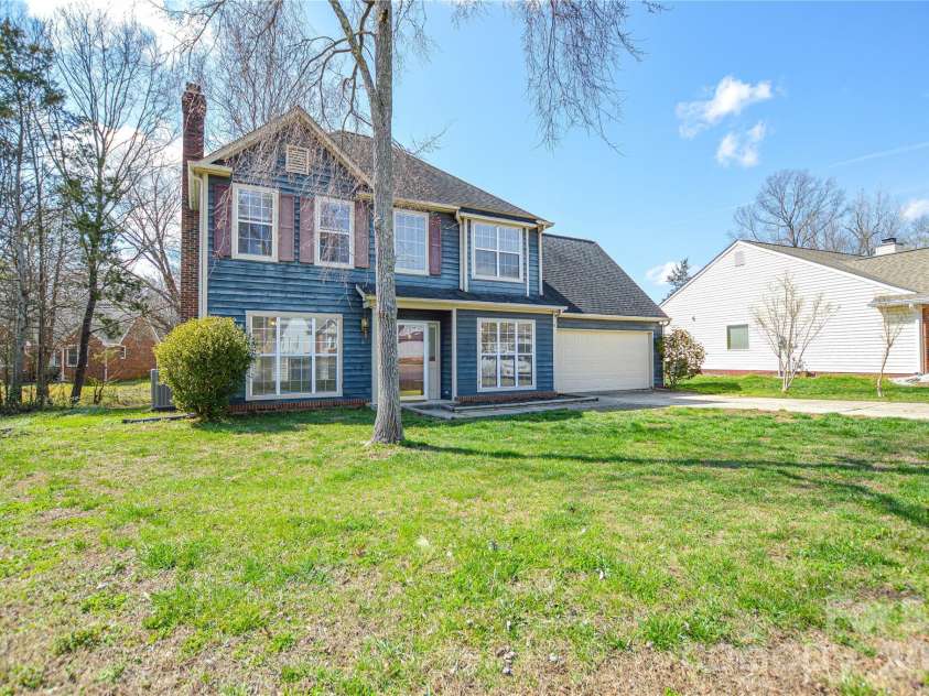 4001 Brookforest Lane, Indian Trail, NC 28079.  MLS# CAR4354648, YatesRealty ID 23128. 