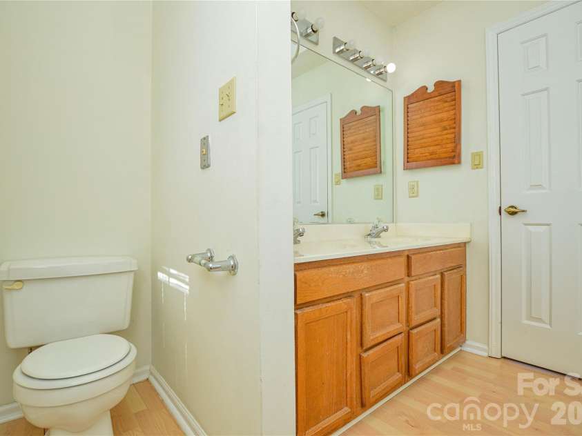 4001 Brookforest Lane, Indian Trail, NC 28079.  MLS# CAR4354648, YatesRealty ID 23128. 