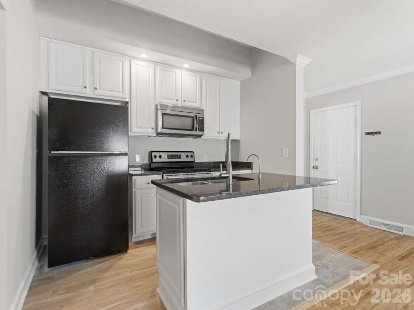 158 Academy Street, Concord, NC 28025.  MLS# CAR4367256, YatesRealty ID 23130. 