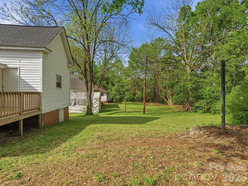 158 Academy Street, Concord, NC 28025.  MLS# CAR4367256, YatesRealty ID 23130. 