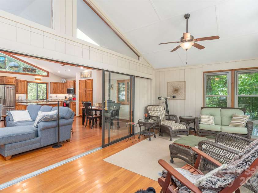 324 Cheulah Road, Brevard, NC 28712.  MLS# CAR4272420, YatesRealty ID 23130. 