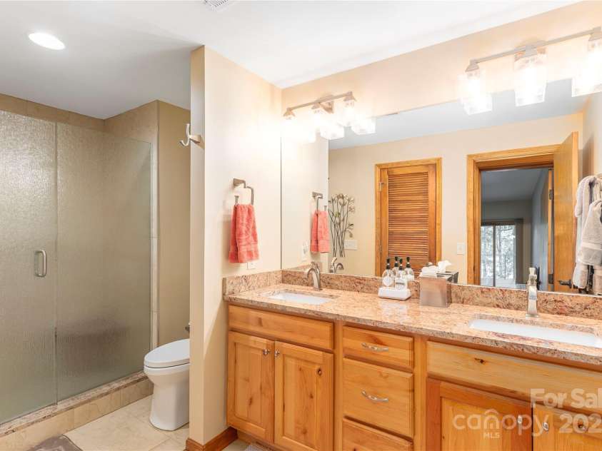 324 Cheulah Road, Brevard, NC 28712.  MLS# CAR4272420, YatesRealty ID 23130. 