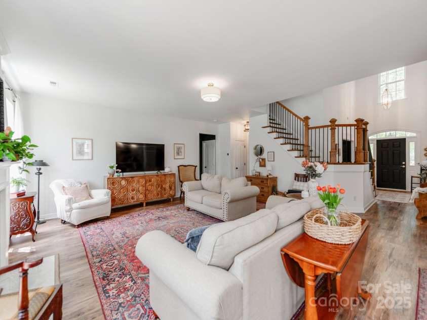 1605 Ambergate Drive, Waxhaw, NC 28173.  MLS# CAR4273160, YatesRealty ID 23131. 